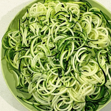 Zoodles with Chicken and Cauliflower Alfredo Sauce